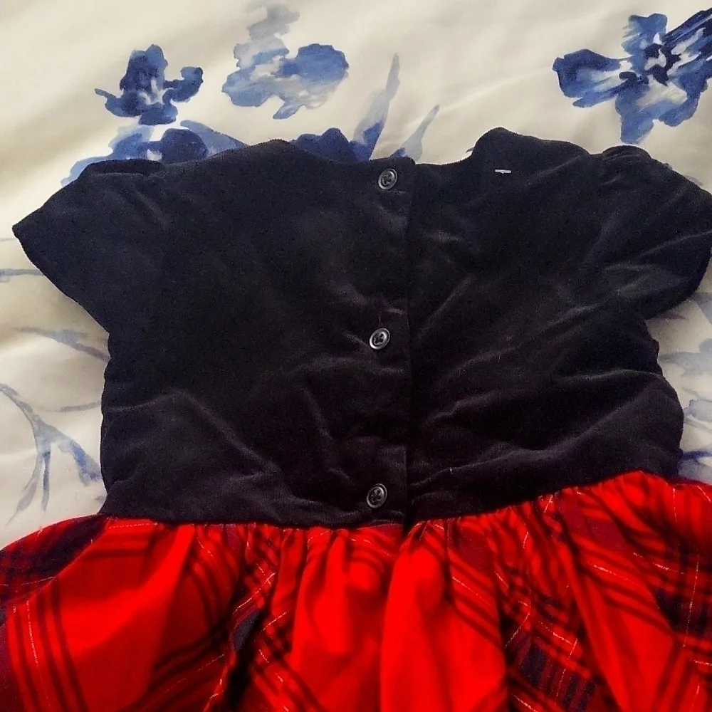 Girls Christmas Dress - like brand new, only worn one time.